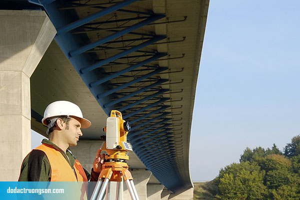 may-kinh-vi-la-gi-ung-dung-cua-may-kinh-vi-dien-tu